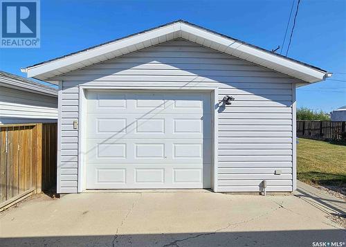 309 7Th Avenue W, Rosetown, SK - Outdoor With Exterior