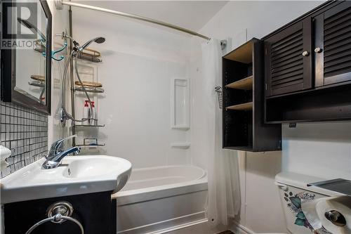 79 Coriander Street, Moncton, NB - Indoor Photo Showing Bathroom