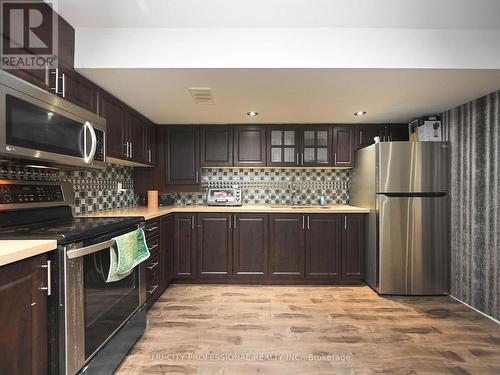 112 Stoneylake Avenue, Brampton, ON - Indoor Photo Showing Kitchen