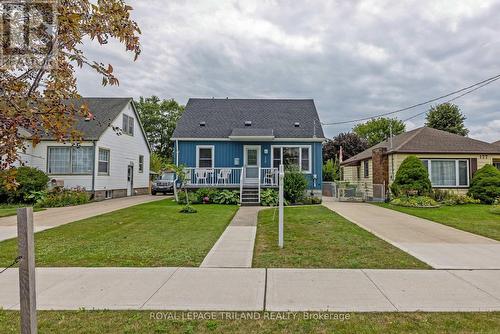 179 Forest Avenue, St. Thomas, ON - Outdoor With Facade