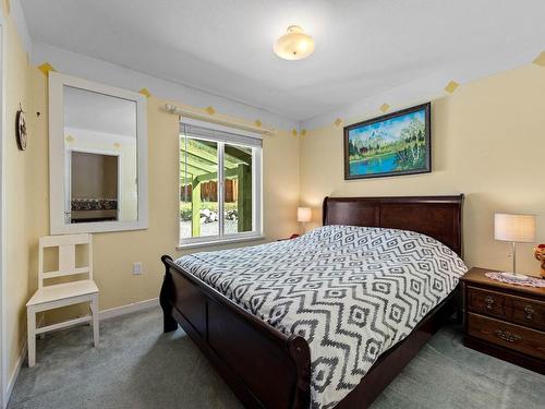 5120 Steffens Rd, Merritt, BC - Indoor Photo Showing Bedroom