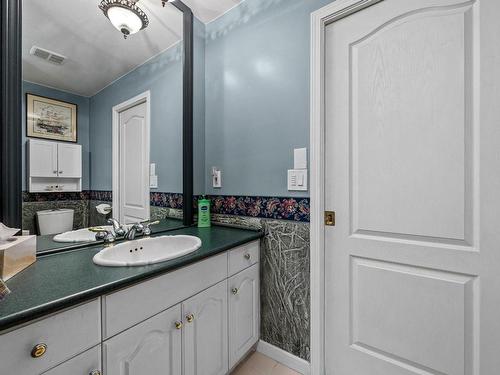 5120 Steffens Rd, Merritt, BC - Indoor Photo Showing Bathroom