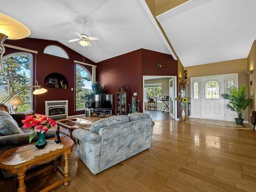 5120 Steffens Rd, Merritt, BC - Indoor Photo Showing Living Room With Fireplace