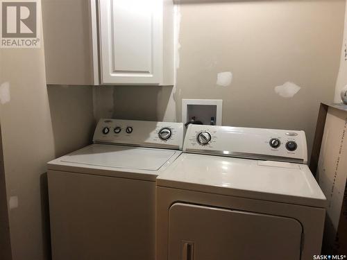 1321 Edward Avenue, Saskatoon, SK - Indoor Photo Showing Laundry Room