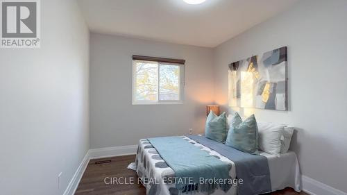 30 - 900 Central Park Drive, Brampton, ON - Indoor Photo Showing Bedroom