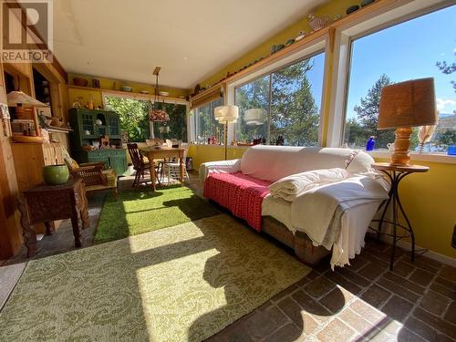 8712 Beach  Street, Balfour, BC -  Photo Showing Bedroom