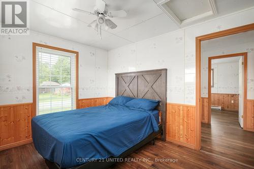 93 Otter Road, Curve Lake First Nation 35 (Curve Lake First Nation), ON - Indoor Photo Showing Bedroom