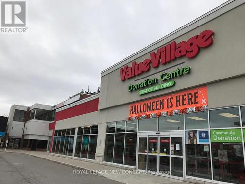 10620 Yonge Street, Richmond Hill (North Richvale), ON 