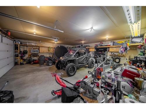 6158 Tie Lake Shore Road N, Jaffray, BC - Indoor Photo Showing Garage