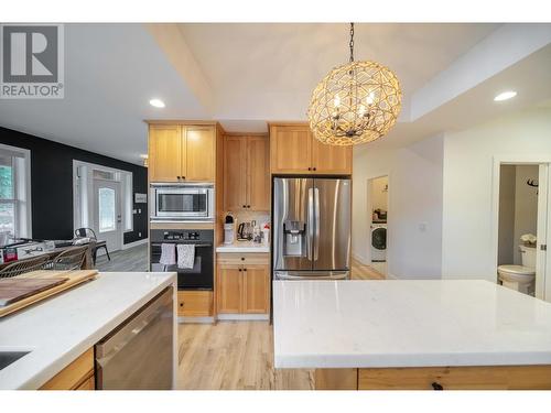 6158 Tie Lake Shore  N Road, Jaffray, BC - Indoor Photo Showing Kitchen With Stainless Steel Kitchen