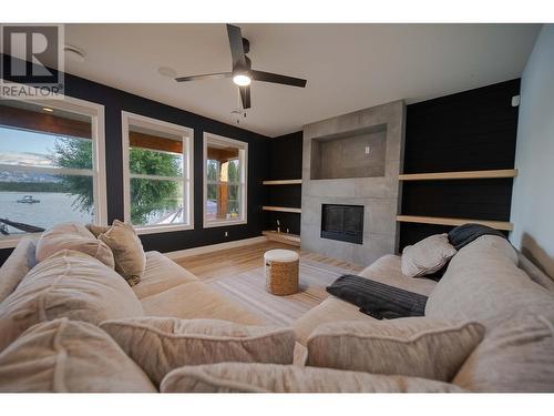 6158 Tie Lake Shore  N Road, Jaffray, BC - Indoor Photo Showing Living Room With Fireplace