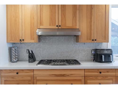 6158 Tie Lake Shore Road N, Jaffray, BC - Indoor Photo Showing Kitchen