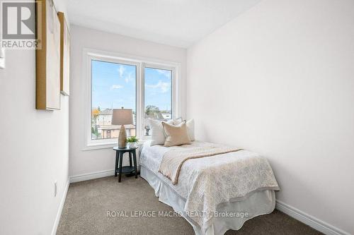 12 Reid Avenue N, Hamilton, ON - Indoor Photo Showing Bedroom