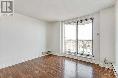 905 - 1440 Heron Road, Ottawa, ON - Indoor Photo Showing Other Room