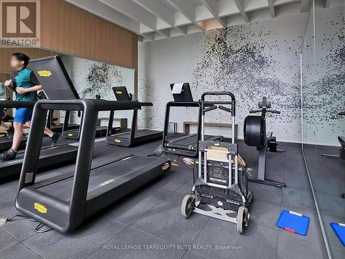 908 - 5 Soudan Avenue, Toronto (Mount Pleasant West), ON - Indoor Photo Showing Gym Room