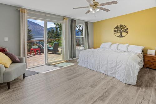 9412 Highway 3A, Kuskanook, BC - Indoor Photo Showing Bedroom