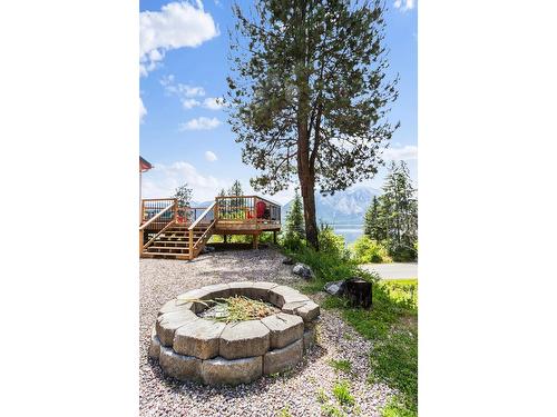 9412 Highway 3A, Kuskanook, BC - Outdoor