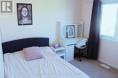 200 English Lane, Brantford, ON - Indoor Photo Showing Bedroom