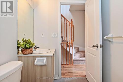 34 - 871 Wilson Avenue, Toronto (Downsview-Roding-Cfb), ON - Indoor Photo Showing Bathroom