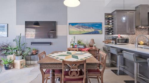 1786 Viewpoint Drive, West Kelowna, BC - Indoor Photo Showing Dining Room