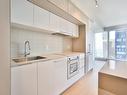 Kitchen - 3906-1288 Rue St-Antoine O., Montréal (Ville-Marie), QC  - Indoor Photo Showing Kitchen With Upgraded Kitchen 