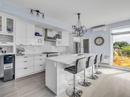 Cuisine - 202-1684 Rue De L'Estran, Lévis (Les Chutes-De-La-Chaudière-Ouest), QC - Indoor Photo Showing Kitchen With Upgraded Kitchen