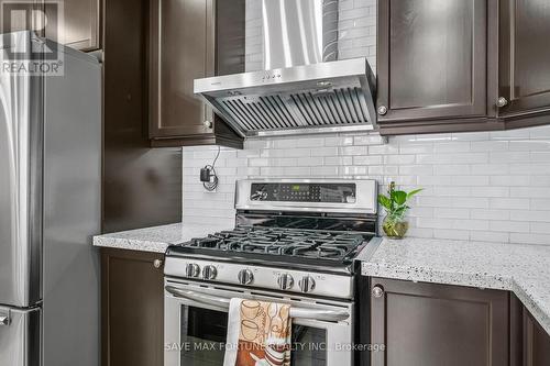 262 Cedric Terrace, Milton (Harrison), ON - Indoor Photo Showing Kitchen With Upgraded Kitchen