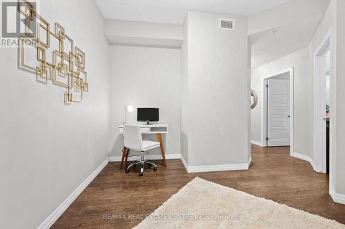 109 - 35 Kingsbury Square, Guelph, ON - Indoor Photo Showing Dining Room