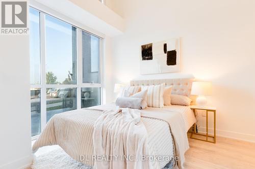 121 - 60 George Butchart Drive, Toronto (Downsview-Roding-Cfb), ON - Indoor Photo Showing Bedroom