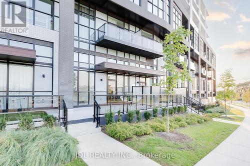 121 - 60 George Butchart Drive, Toronto (Downsview-Roding-Cfb), ON - Outdoor