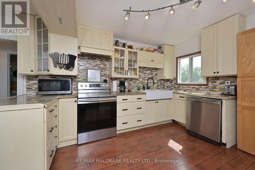 1071 Wood Street, Innisfil (Gilford), ON - Indoor Photo Showing Kitchen