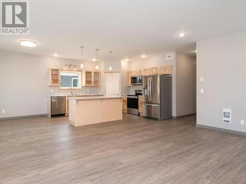 46 Omega Street, Whitehorse, YT - Indoor Photo Showing Kitchen With Stainless Steel Kitchen