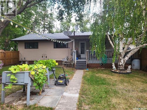 515 Railway Avenue S, Bruno, SK - Outdoor