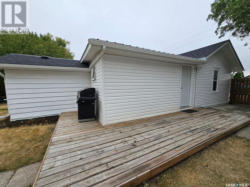 38 4Th Avenue Se, Swift Current, SK - Outdoor With Exterior