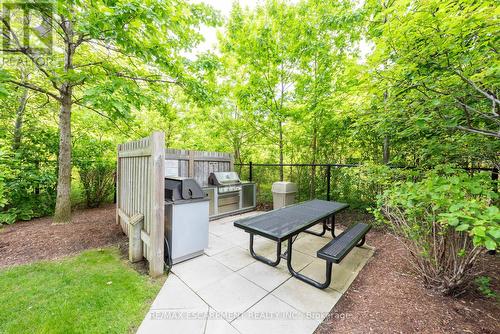 710 - 1055 Southdown Road, Mississauga, ON - Outdoor