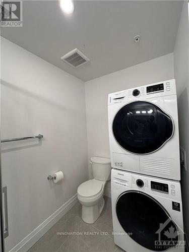 513 - 652 Princess Street, Kingston (Central City East), ON - Indoor Photo Showing Laundry Room