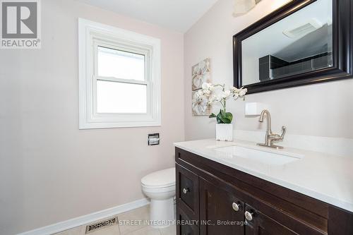 22 Hawley Crescent, Whitby (Blue Grass Meadows), ON - Indoor Photo Showing Bathroom