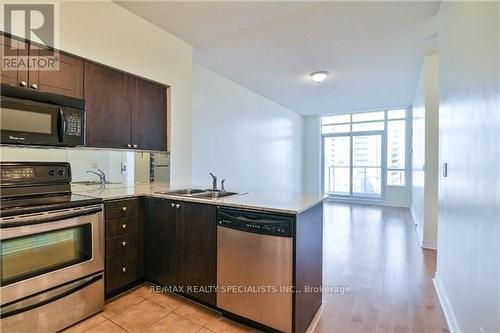 1207 - 388 Prince Of Wales Drive, Mississauga, ON - Indoor Photo Showing Kitchen With Double Sink