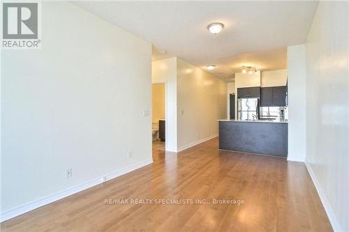 1207 - 388 Prince Of Wales Drive, Mississauga, ON - Indoor Photo Showing Kitchen