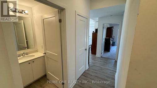 212 - 251 Northfield Drive E, Waterloo, ON - Indoor Photo Showing Bathroom