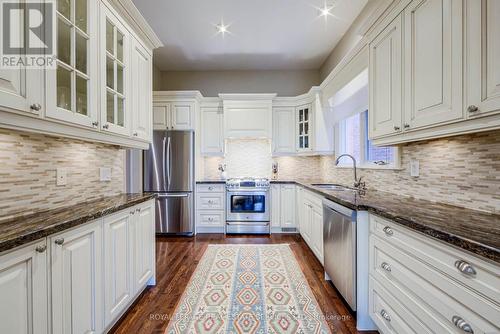 351A Deloraine Avenue, Toronto (Bedford Park-Nortown), ON - Indoor Photo Showing Kitchen With Upgraded Kitchen