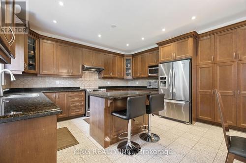 212 19Th Avenue, Richmond Hill, ON - Indoor Photo Showing Kitchen With Double Sink