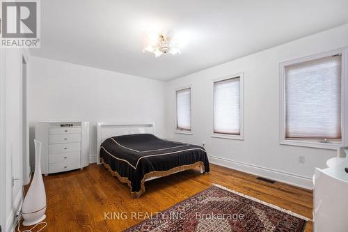 212 19Th Avenue, Richmond Hill, ON - Indoor Photo Showing Bedroom