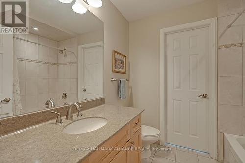 2492 Woburn Crescent, Oakville (Bronte West), ON - Indoor Photo Showing Bathroom