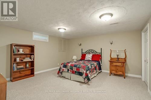 2492 Woburn Crescent, Oakville (Bronte West), ON - Indoor Photo Showing Bedroom