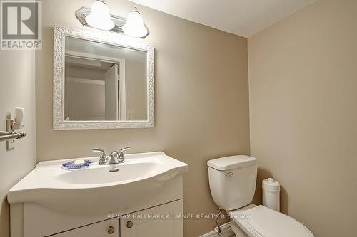 2492 Woburn Crescent, Oakville, ON - Indoor Photo Showing Bathroom