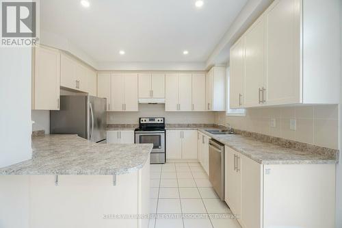 7 Monceau Road, Brampton (Northwest Brampton), ON - Indoor Photo Showing Kitchen With Double Sink With Upgraded Kitchen