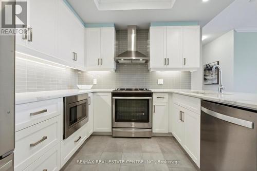 308 - 1878 Gordon Street, Guelph (Guelph South), ON - Indoor Photo Showing Kitchen With Stainless Steel Kitchen With Upgraded Kitchen