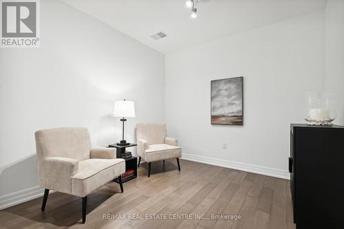 308 - 1878 Gordon Street, Guelph (Guelph South), ON - Indoor