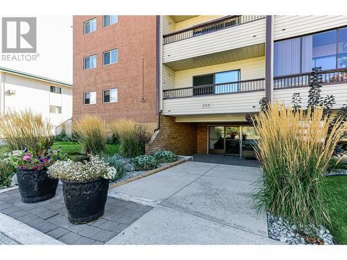 555 Rowcliffe Avenue Unit# 202, Kelowna, BC - Outdoor